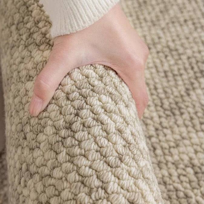 純天然羊毛を使用した手編みのカーペット！長くご愛用できる高品質な一品（Tranquility）