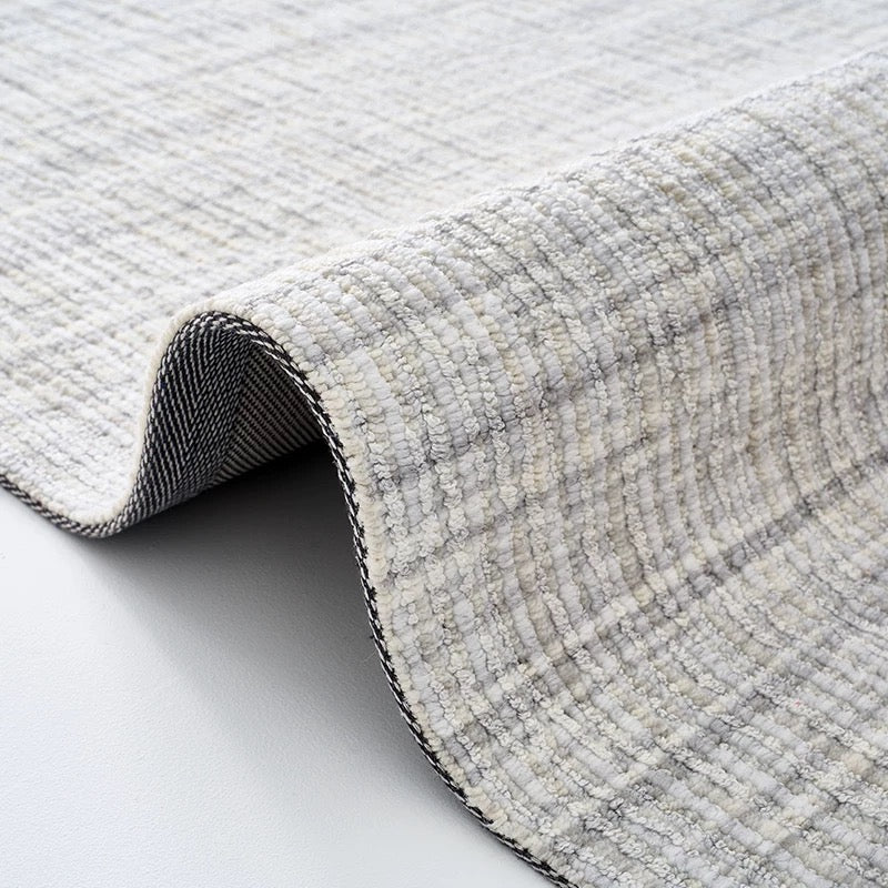 Machine-woven carpet made from pure natural wool! A high-quality product that you can use for a long time (Skin) 